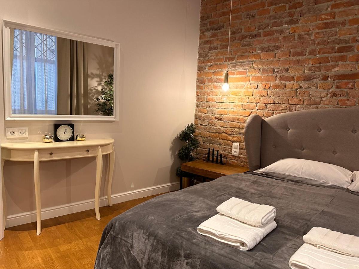 Centrum Apartamenty Stare Miasto Krakow Ngoại thất bức ảnh