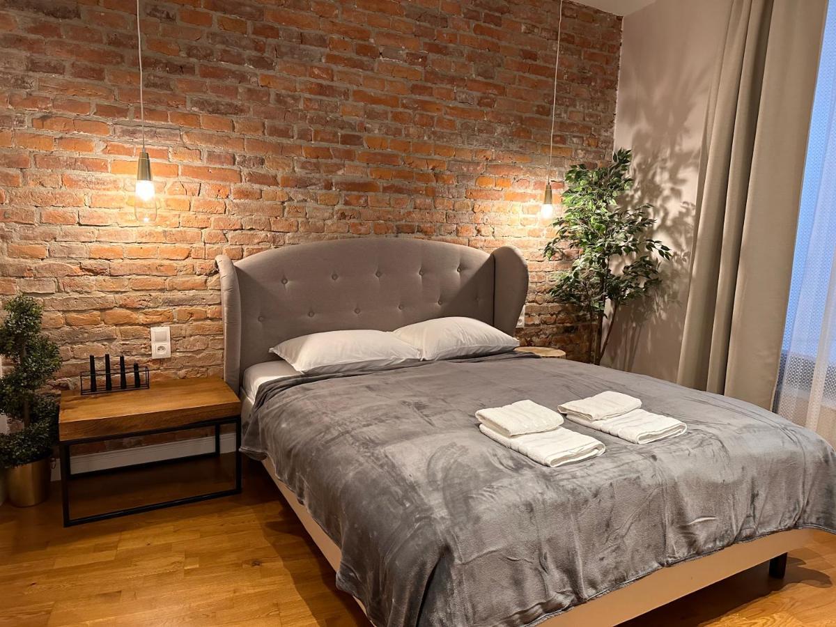 Centrum Apartamenty Stare Miasto Krakow Ngoại thất bức ảnh